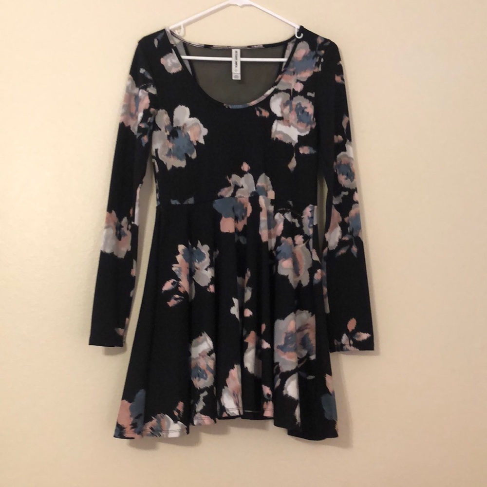 Floral dress with mesh back